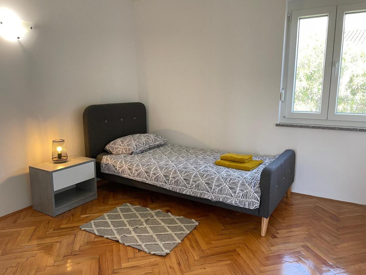 Apartment Tulip Premantura Kültér fotó